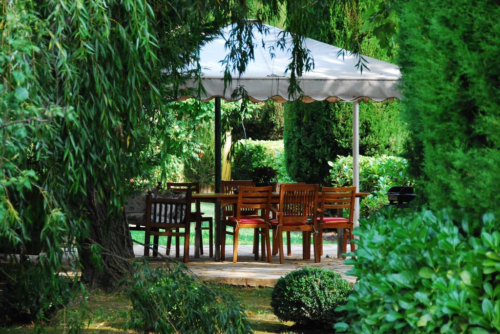 Domaine Du Moulin Saint Laurent des Arbres Bagian luar foto